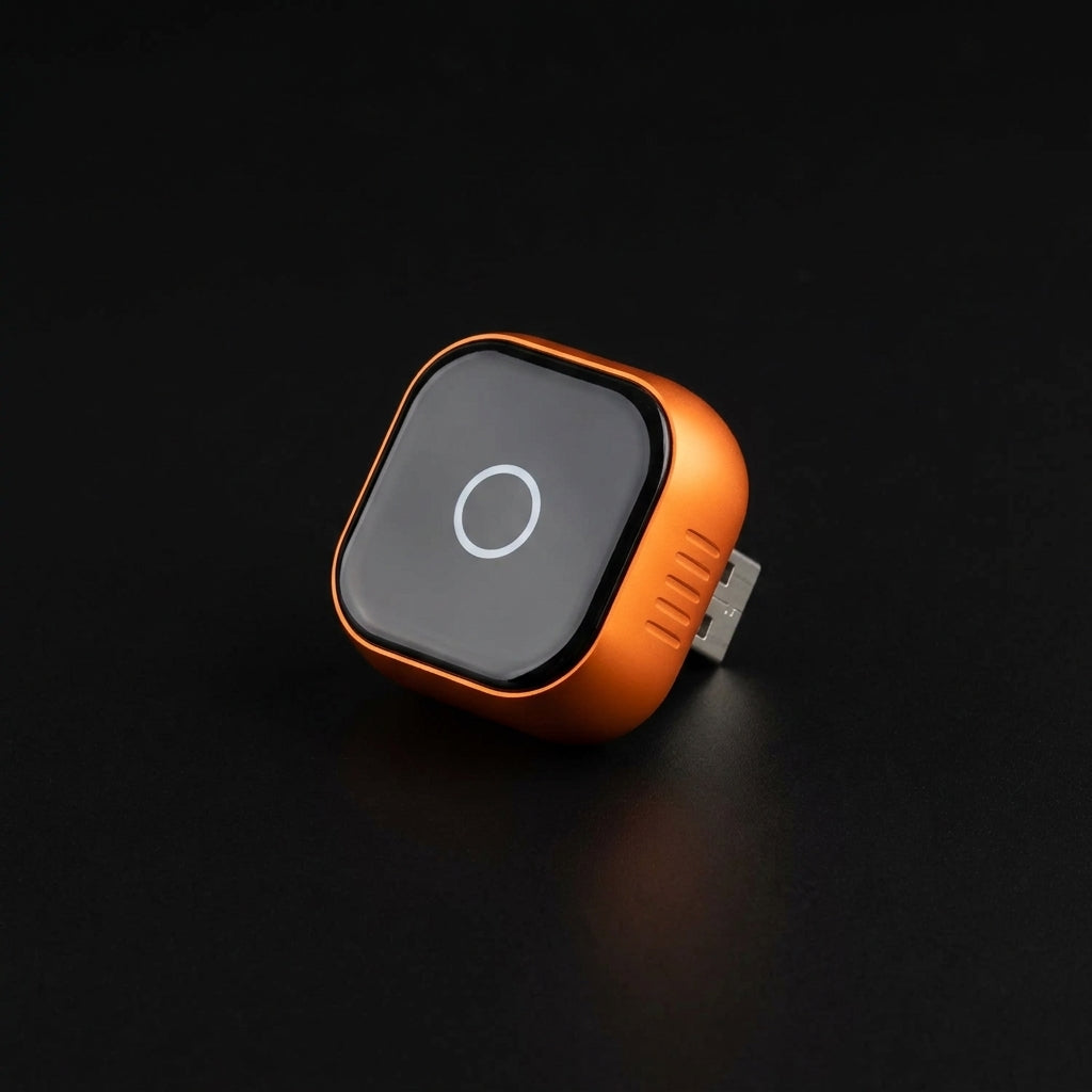 Adaptador SwiftLink SE Max de Auvra Tech en detalle, con cuerpo naranja, anillo LED y conector USB-A